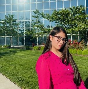 Meet your Posher, Valentina